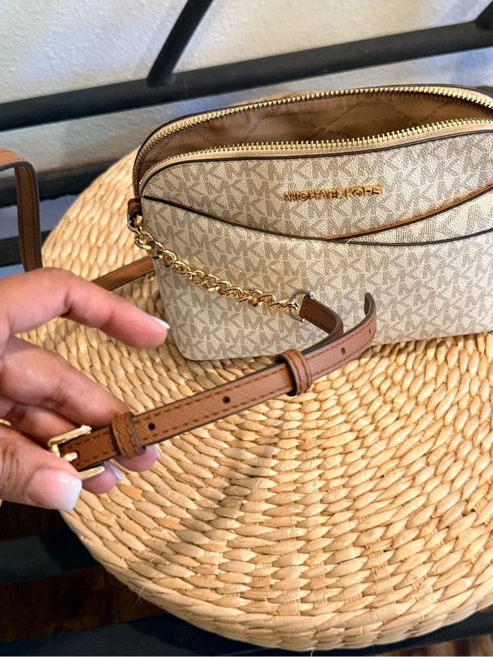 Michael Kors Cindy Dome Crossbody